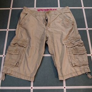 UNIONBAY Men's Tan Cargo Shorts with Utility Pockets